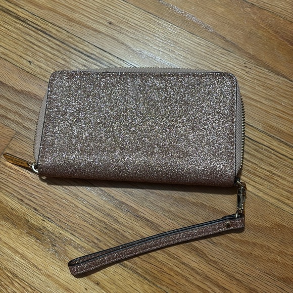 Micheal kors wallet - Picture 2 of 3